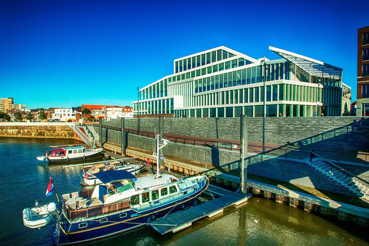 Theaterhotel Venlo Buitenkant foto